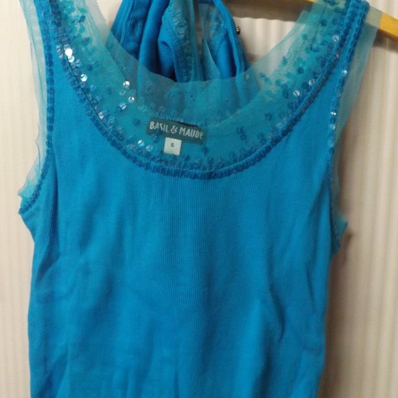 LADIES, SMALL, 2 PIECE TANK TOP SET, TANK TOP & MATCHING JACKET WITH SEQUINS - Picture 4 of 5